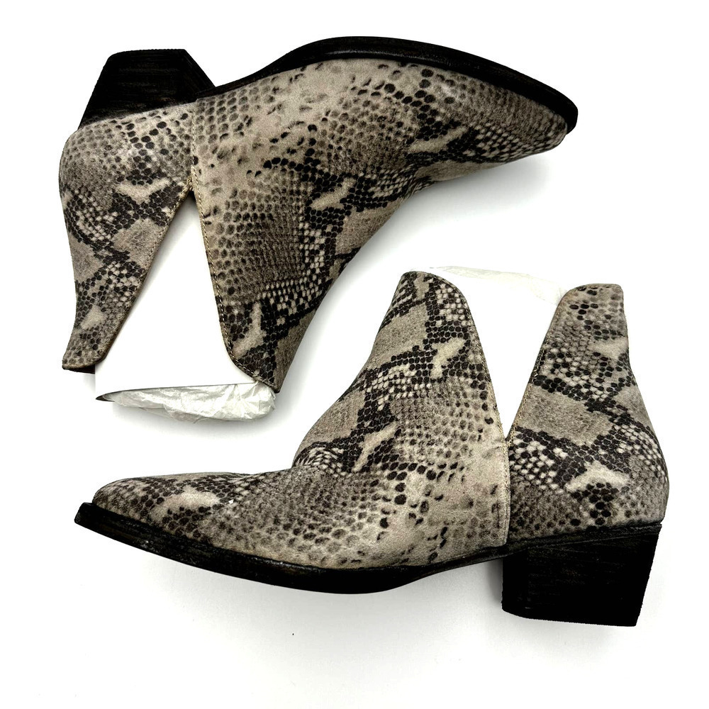 Free People Animal Charm Double V Ankle Boots size 39.5 - Picture 9 of 13